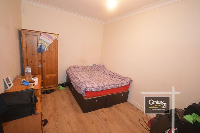 Avenue Road, SOUTHAMPTON photo 5