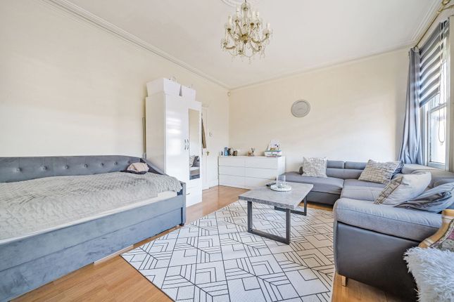 Elmdale Road, Wood Green photo 2
