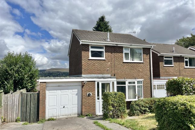 3-bed house on 63, Pennine Road, Glossop, £285,000
