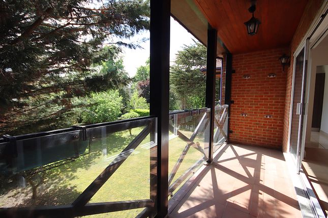4 High Meadows, Court Road, Maidenhead photo 4