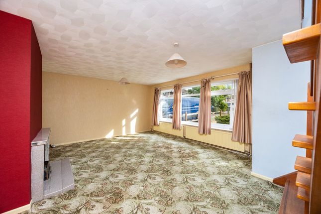 9 Pine Close, Billingshurst photo 4