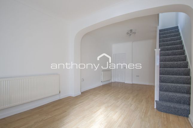 13 Barham Road, Dartford photo 3