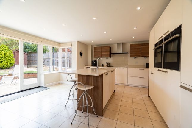 79, Colindale Street, Milton Keynes photo 3