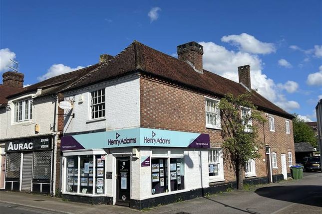 Thumbnail Commercial property for sale in 35/35A High Street, Billingshurst