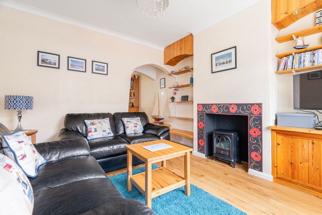 169 St. Margarets Road, Lowestoft photo 2
