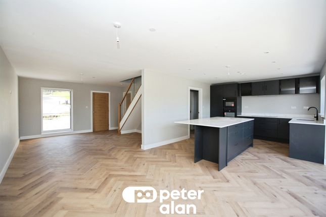 3, Cedar Gables, Libanus Road, Blackwood photo 2