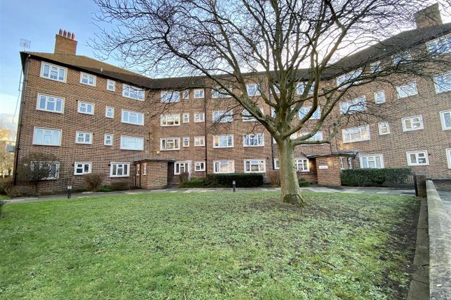 Flat for sale in The Willoughbys, London