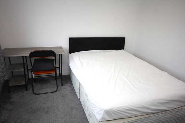 32b, Dawson Walk, Preston photo 4