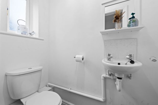 10, Jacques Place, Barnsley photo 4