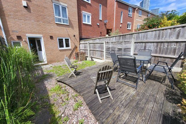 12 The Sanctuary, Hulme, Manchester photo 4