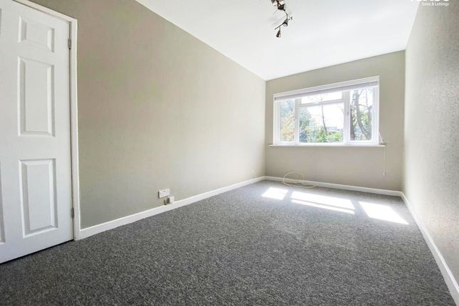 18  Flat 6, Madeira Road, Bournemouth photo 5