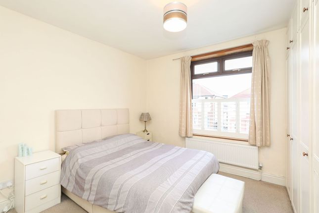 2 Bankfield Road, Sheffield photo 4