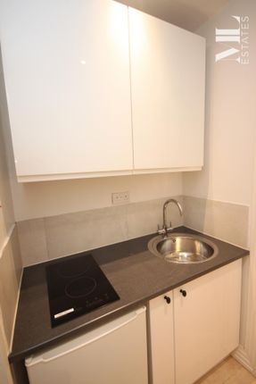 2, 21, Cricklewood Lane, London photo 3