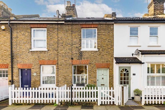 Terraced house for sale in Chestnut Road, Twickenham