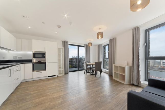 Flat for sale in Kingfisher Heights, Bramwell Way, London