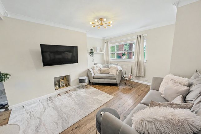 22, Mayfield Crescent, Stevenston photo 4