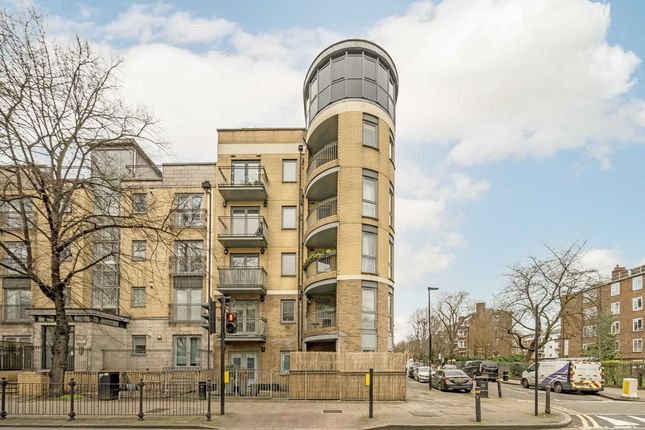 Thumbnail Flat for sale in Canonbury Street, London