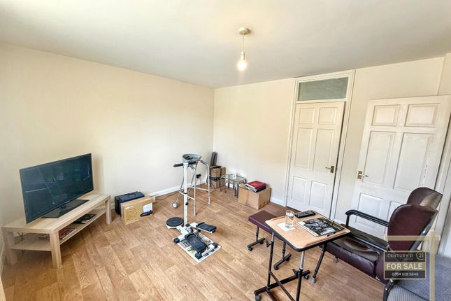 Flat 2, Mabourne Court, Blandford Road, SOUTHALL photo 3