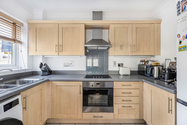 4, Wolage Drive, Wantage photo 2