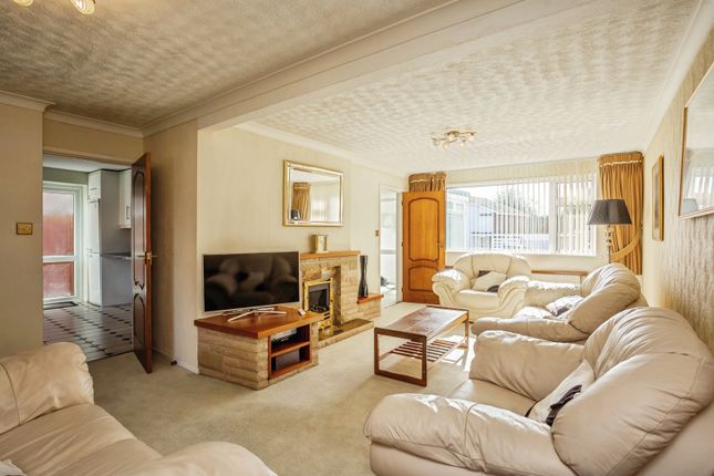 22, Oaktree Avenue, Nottingham photo 2
