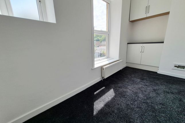 6, Darwen photo 5