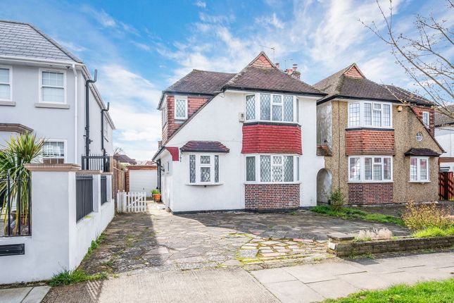 Thumbnail Detached house for sale in Hollington Crescent, New Malden