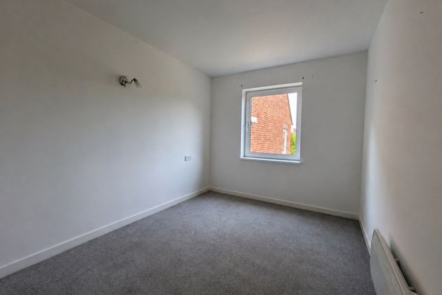 Flat 38, Homebryth House, Front Street, Stockton-on-Tees photo 3