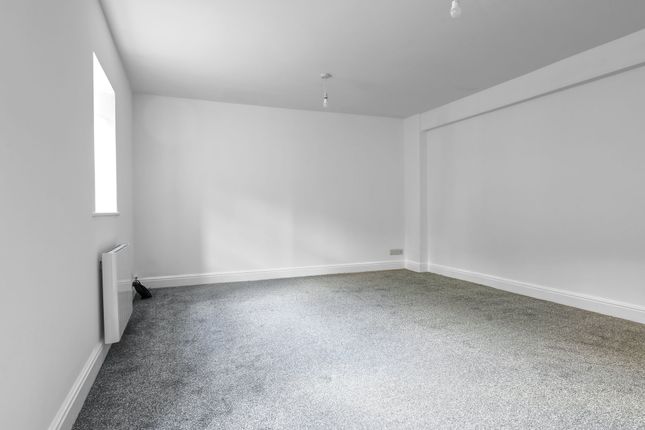 1a George Walk High Street, Ware photo 3
