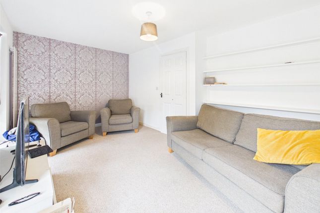 19, Stearman Walk, Brockworth photo 3