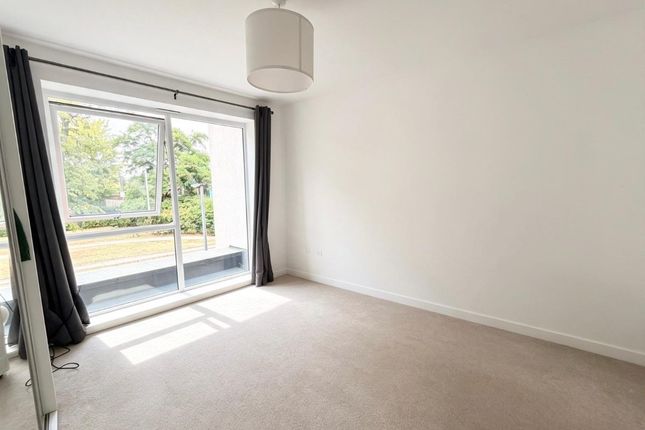 Flat 11, Thistle House, Romford photo 5