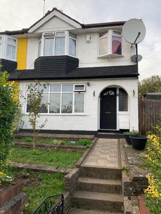 End terrace house for sale in Crescent Road, London