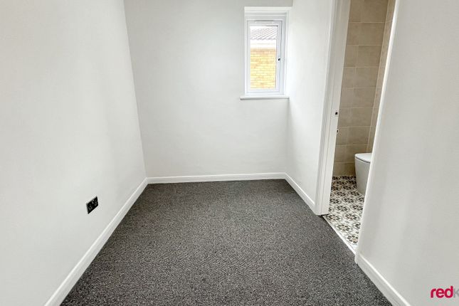 20, Soane Close, Newport photo 5