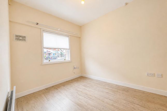 18, Broad Street, Newent photo 4
