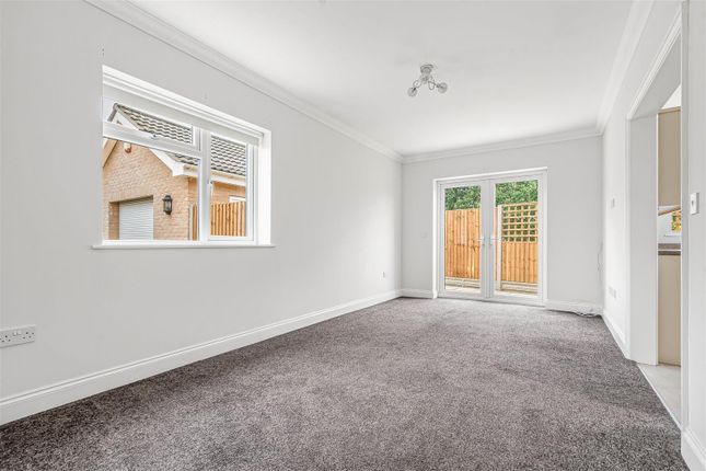 14A, Clements Way, Beck Row photo 3