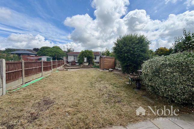 99, Albany Road, Hornchurch photo 4