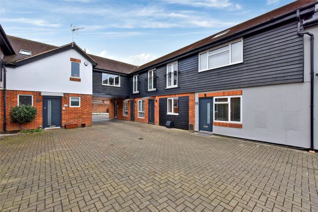 Flat to rent in Beech House, 27 Little Marlow Road, Marlow, Buckinghamshire