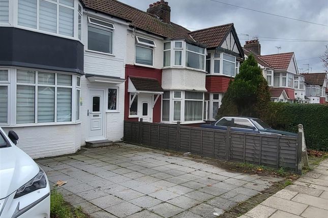 Thumbnail Room to rent in Coniston Avenue, Perivale, Greenford