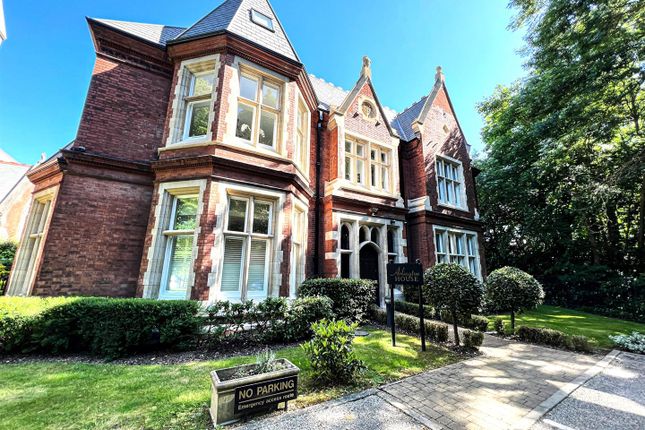 Thumbnail Flat for sale in Regents Drive, Repton Park, Woodford Green
