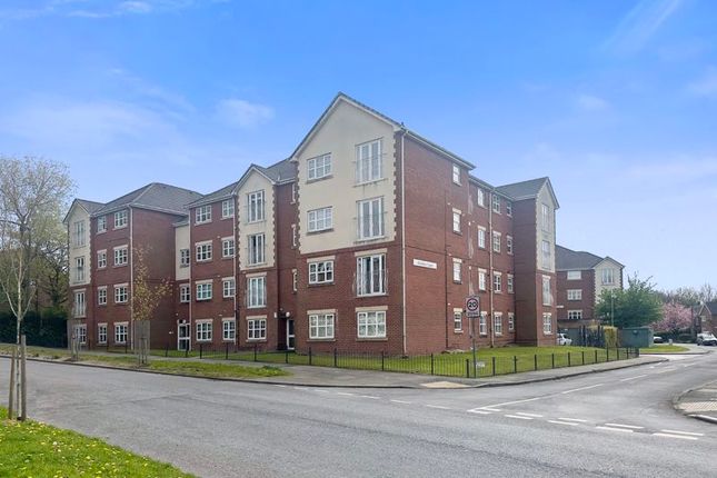 Flat for sale in Wordsworth Road, Manchester