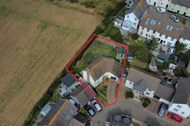 29, Jubilee Close, Cubert photo 3
