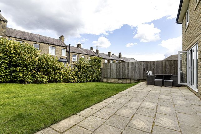 6, Century View, Huddersfield photo 4