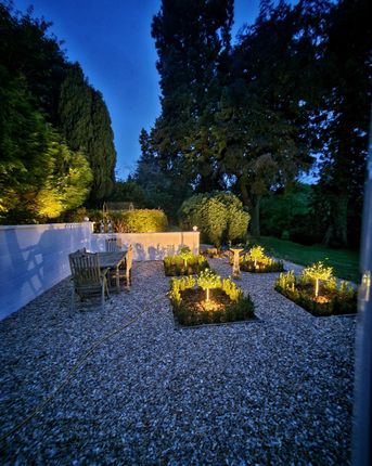 Alfresco Entertaining