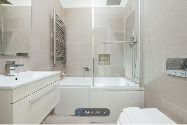 Flat D, Devonshire Road, London photo 2
