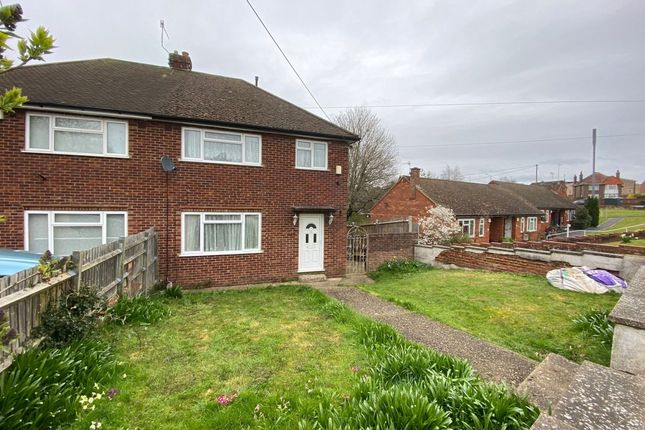 10, Squirrel Lane, High Wycombe photo 2