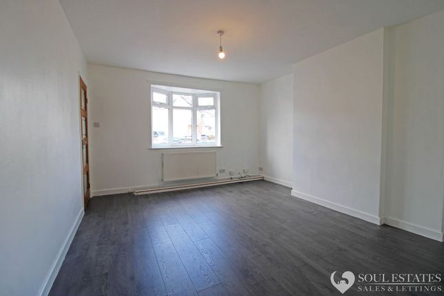 12, Laurel Road, Tipton photo 4