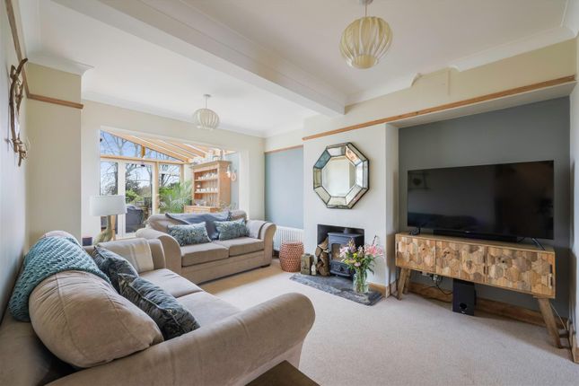 13, Chapel Way, Epsom photo 3