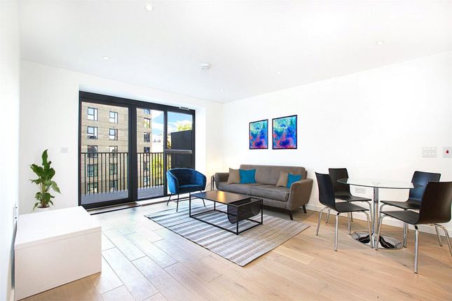 Flat for sale in Williams Road, West Ealing