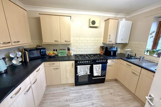 1, Peel Place, Whitehill photo 4