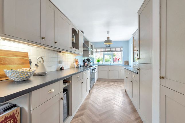 33 Station Road, Pershore photo 2