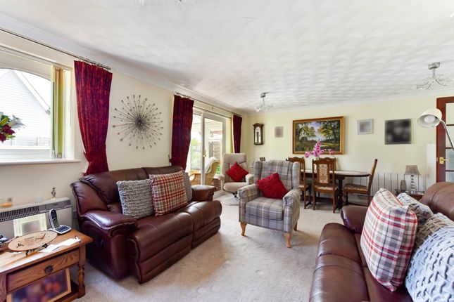1, Westerley Gardens, Chichester photo 2